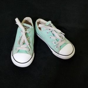 Converse Boys Size 9 Mint/Teale
